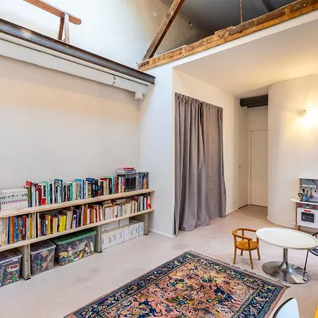 Guestready - Unique Bright House With Garden 4* Монтрёй