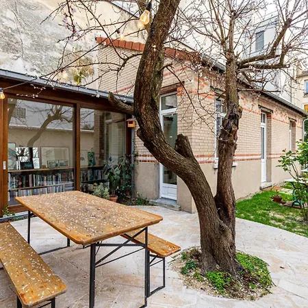 Guestready - Unique Bright House With Garden 4* Монтрёй